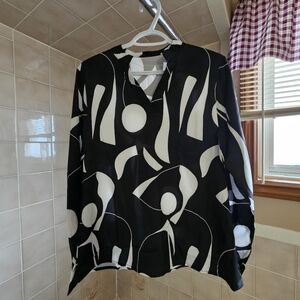Stylish Black and White Women's Top